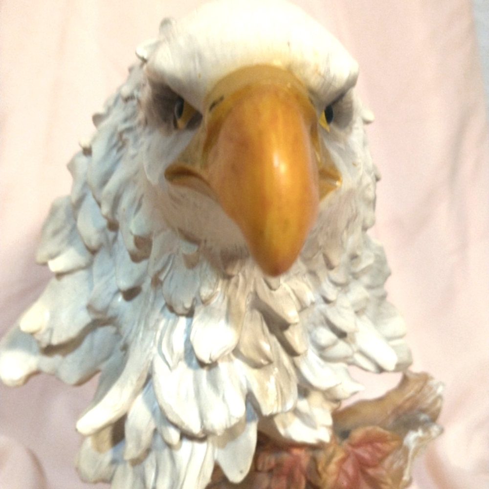 9" Eagle Statue on Wood Stand